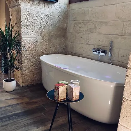 Classe 51 - Con Jacuzzi -